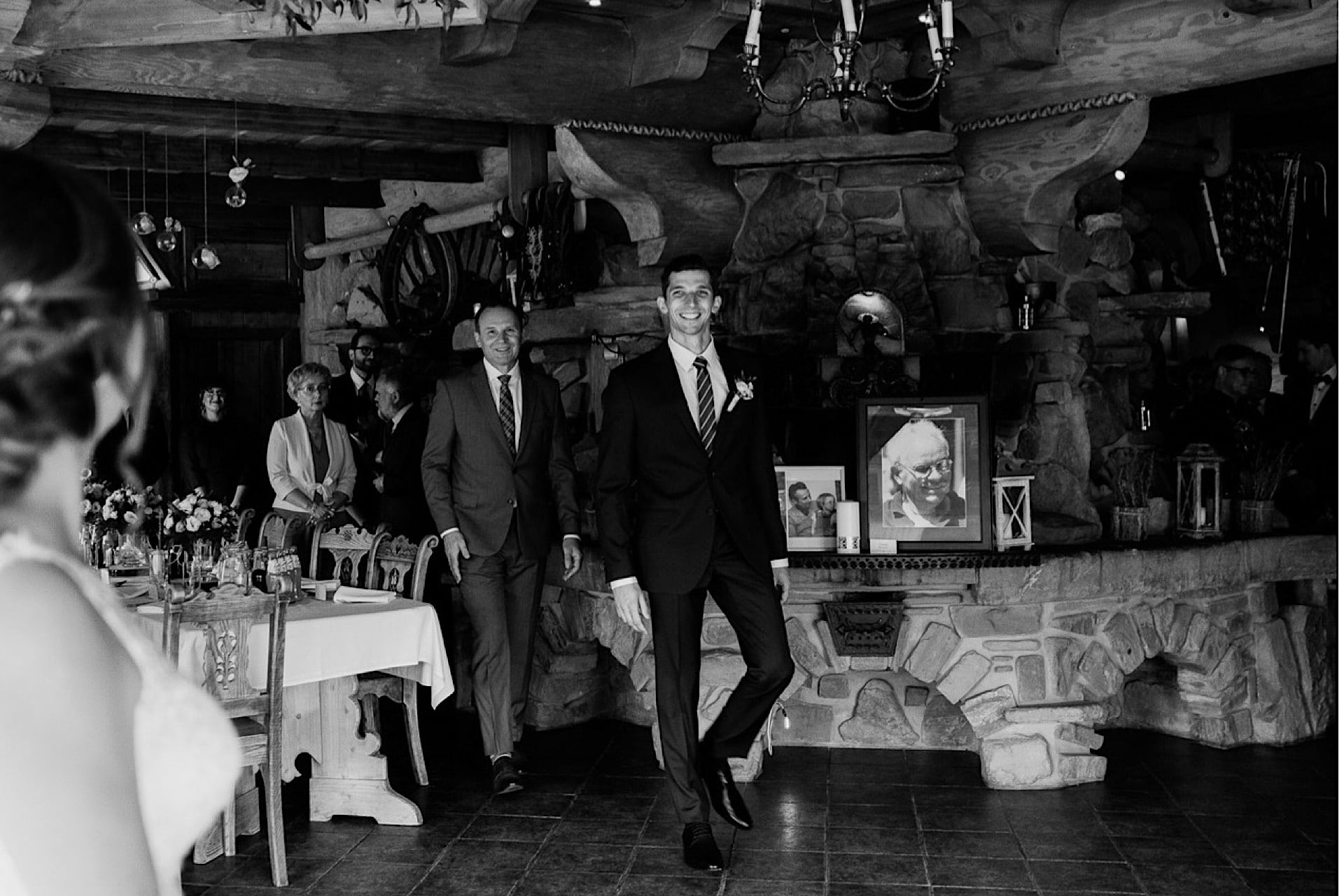 1december 06 2019 18