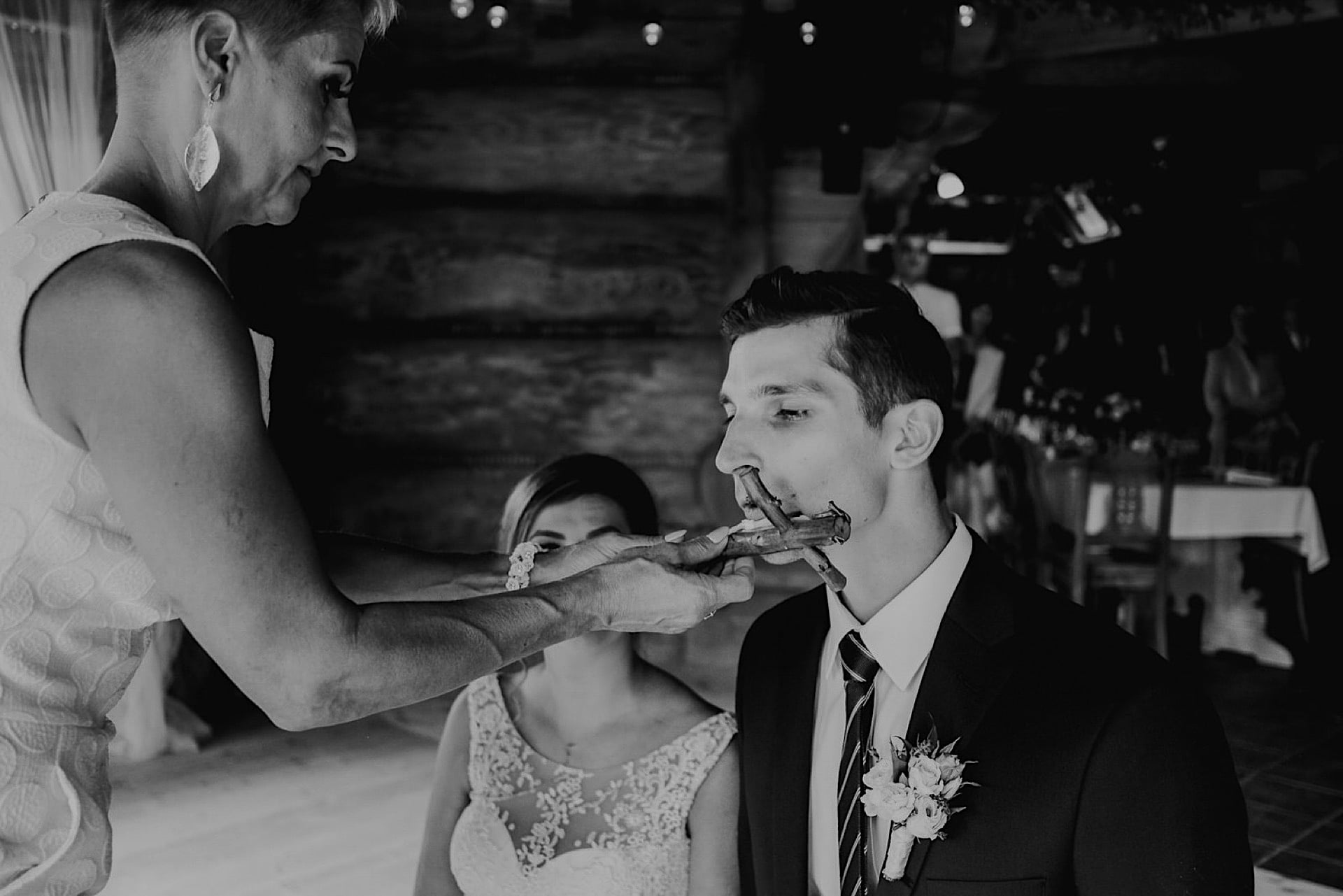 1december 06 2019 22