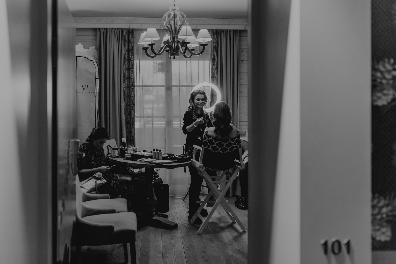 anna thomas 22 12 2018 109