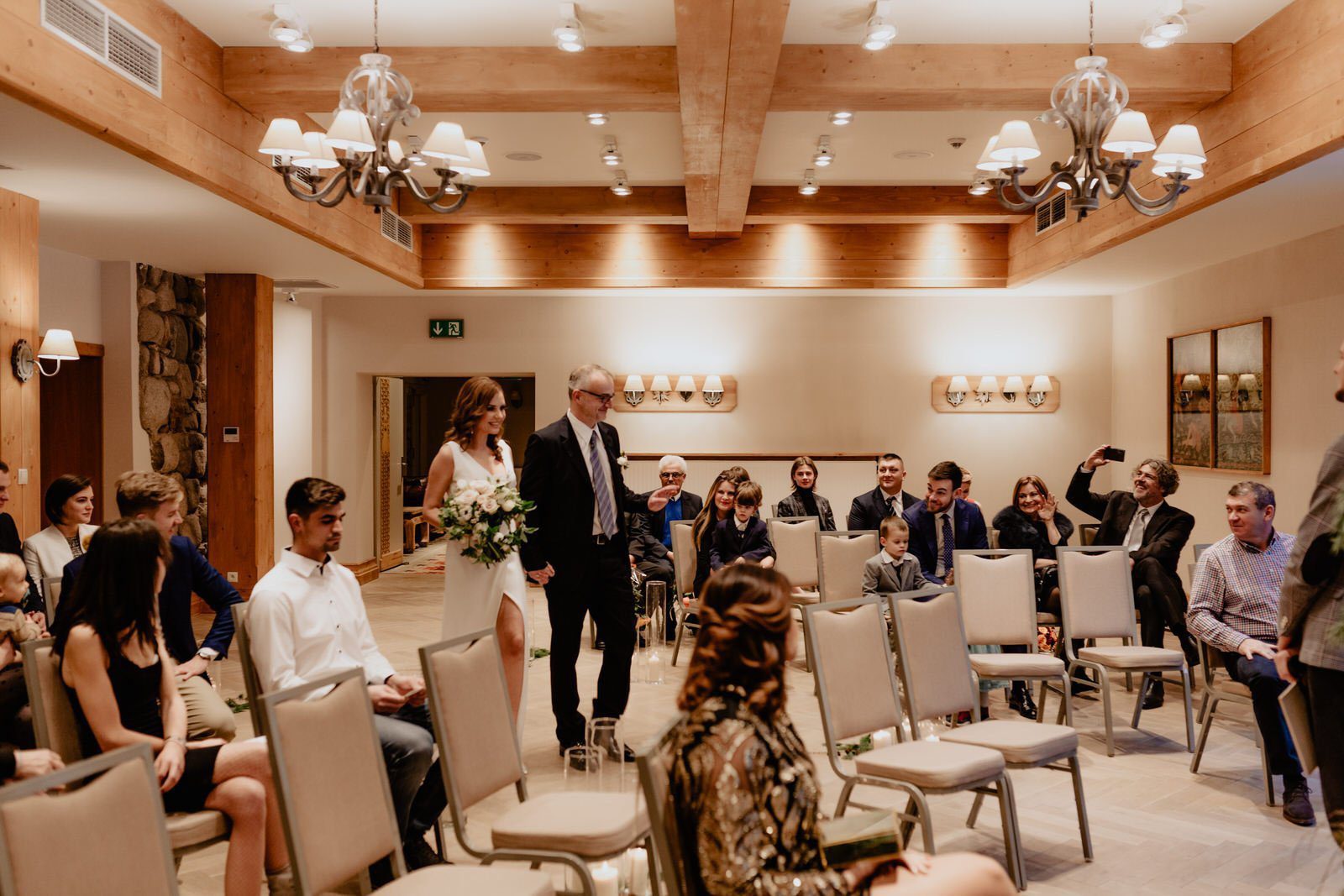 anna thomas 22 12 2018 307