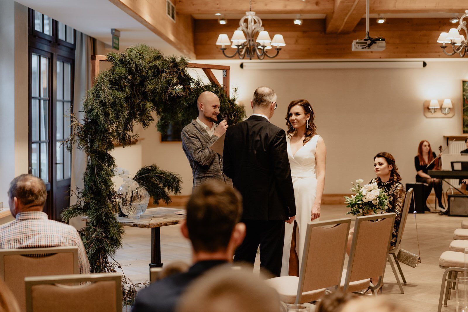 anna thomas 22 12 2018 370