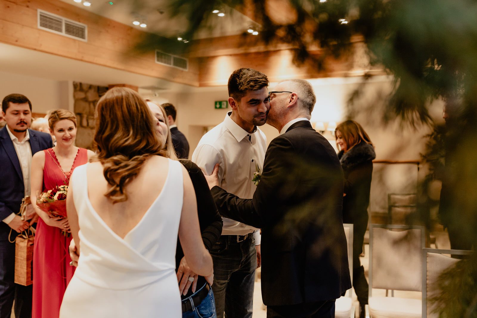 anna thomas 22 12 2018 400