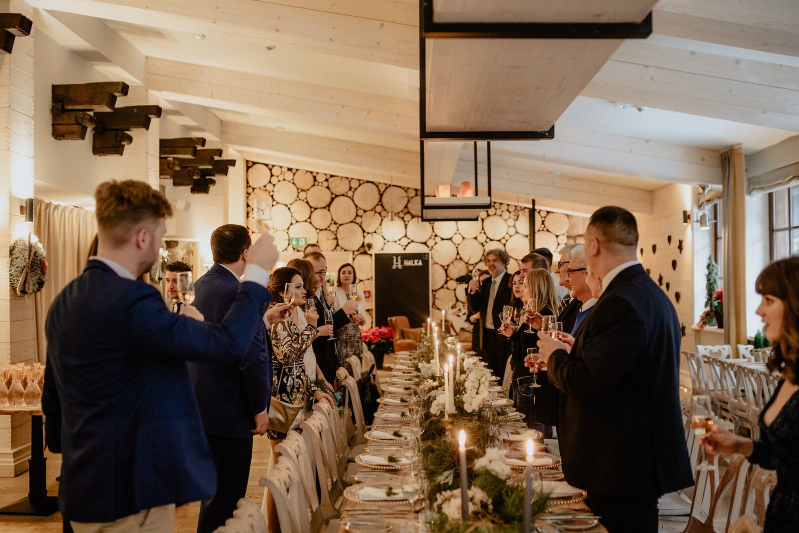 anna thomas 22 12 2018 453