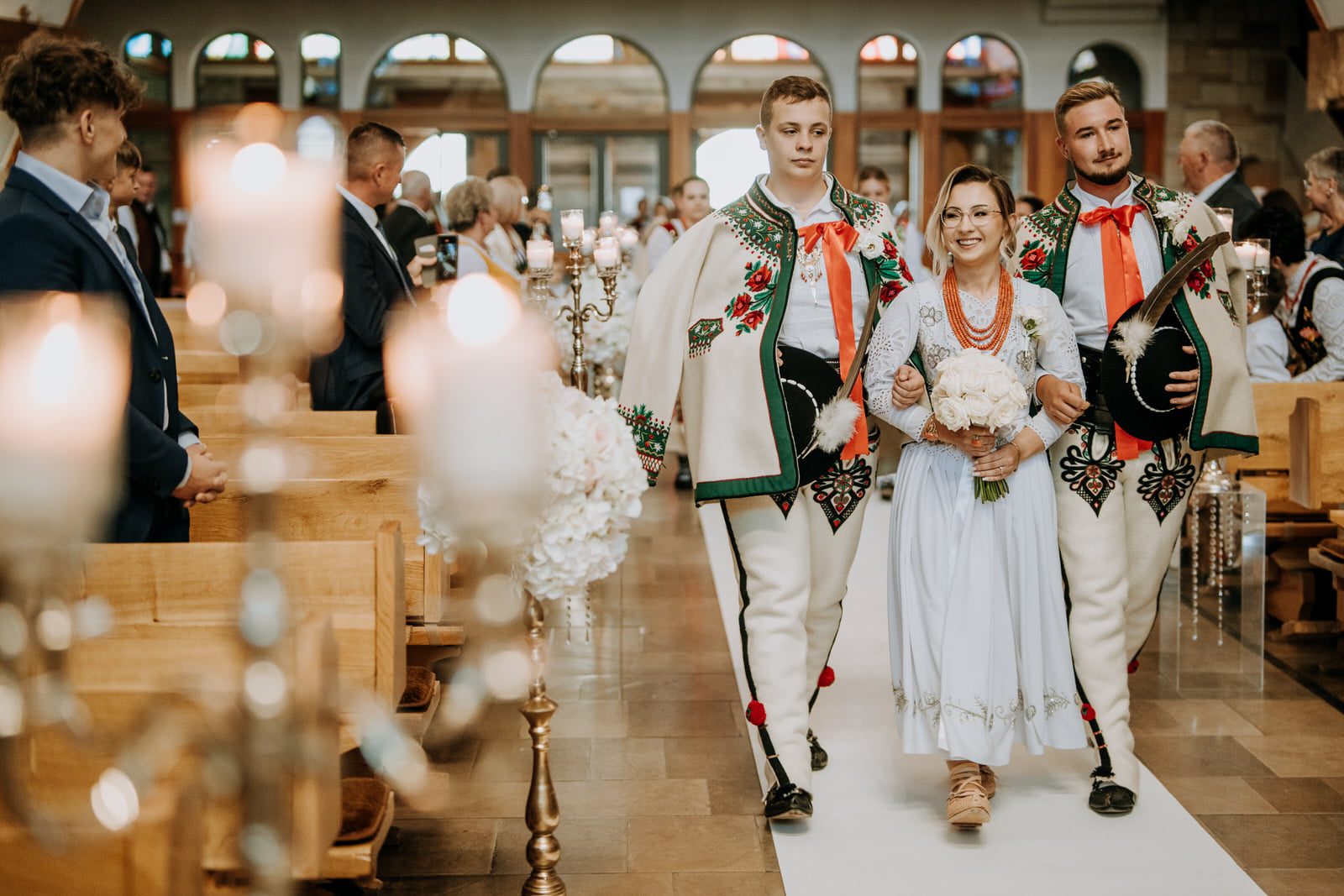 Kościół Olcza Ślub 52 A7V05149bw