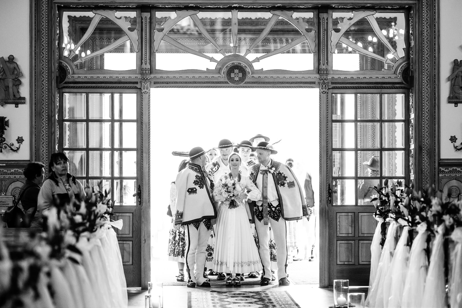 A7V07373-Exposure 42 sanktuarium na krzeptówkach ślub