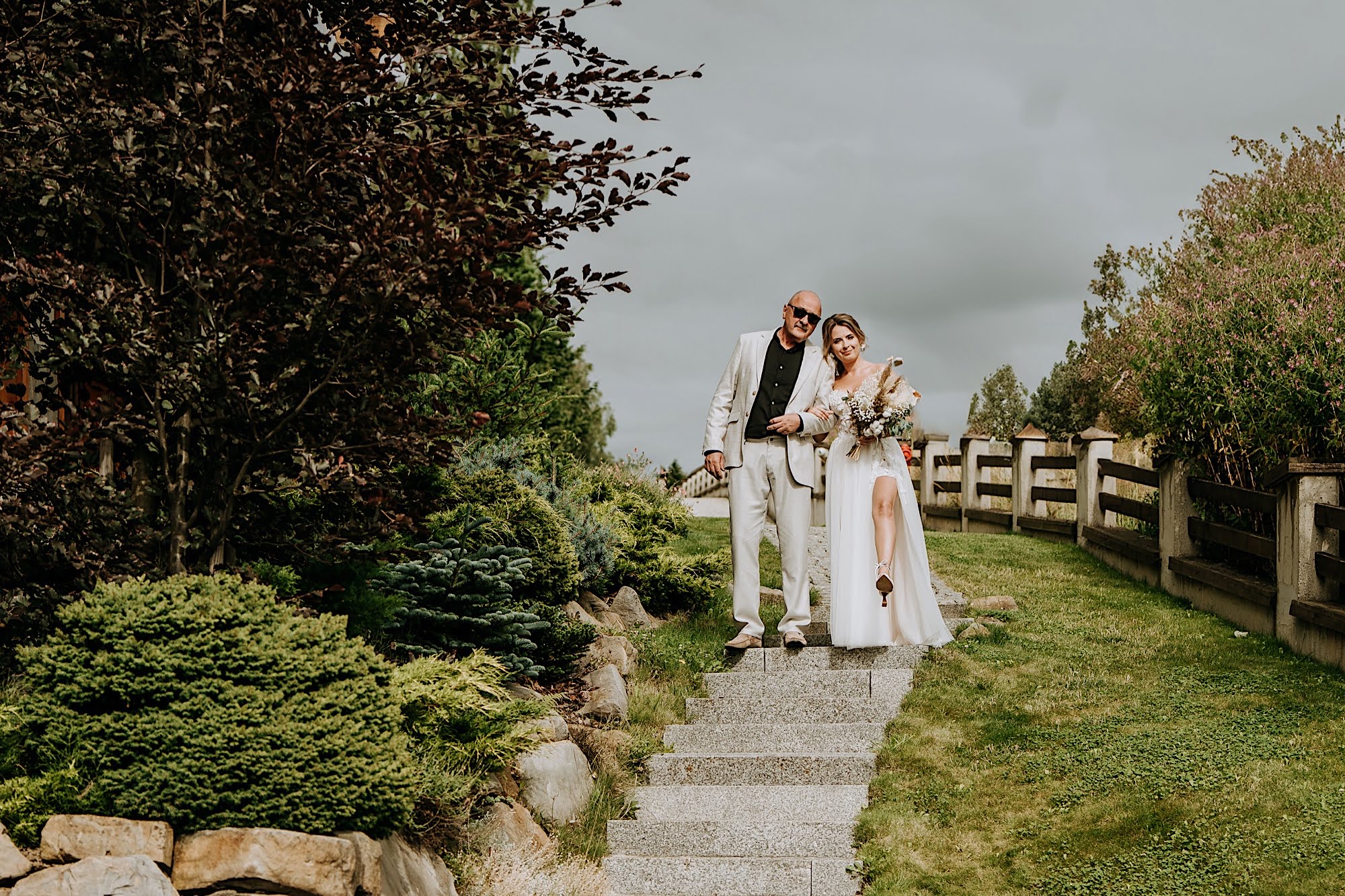 27_A7V06345 27 27 A7V06345